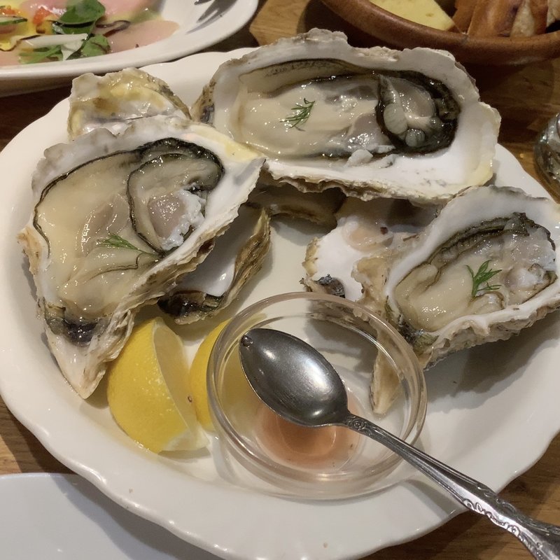 カキ(ワイン食堂 ヴィンセント 用賀店)