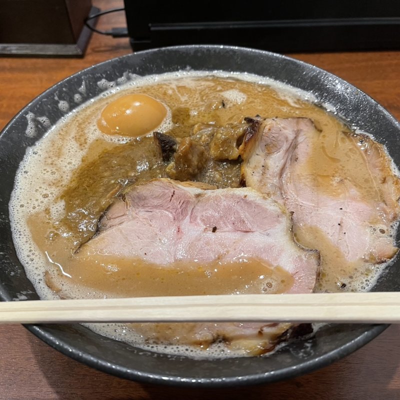 豚骨カレーラーメン(和歌山家　蒔田店)