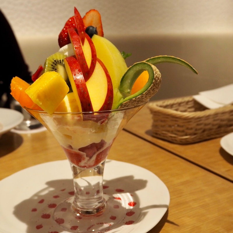 フルーツパフェ(京橋千疋屋アトレ上野店)