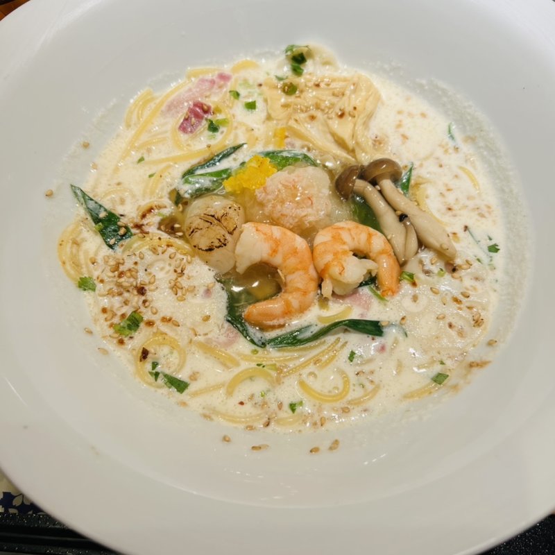 紅ズワイガニと海老と湯葉と聖護院蕪おろしクリームスープ(洋麺屋五右衛門 ららぽーとTOKYO-BAY店)