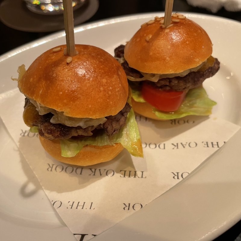 ミニ・バーガー(ステーキハウス オークドア)