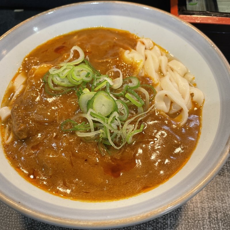 カレーきしめん(住よし ＪＲ名古屋駅・新幹線下りホーム店 （すみよし）)
