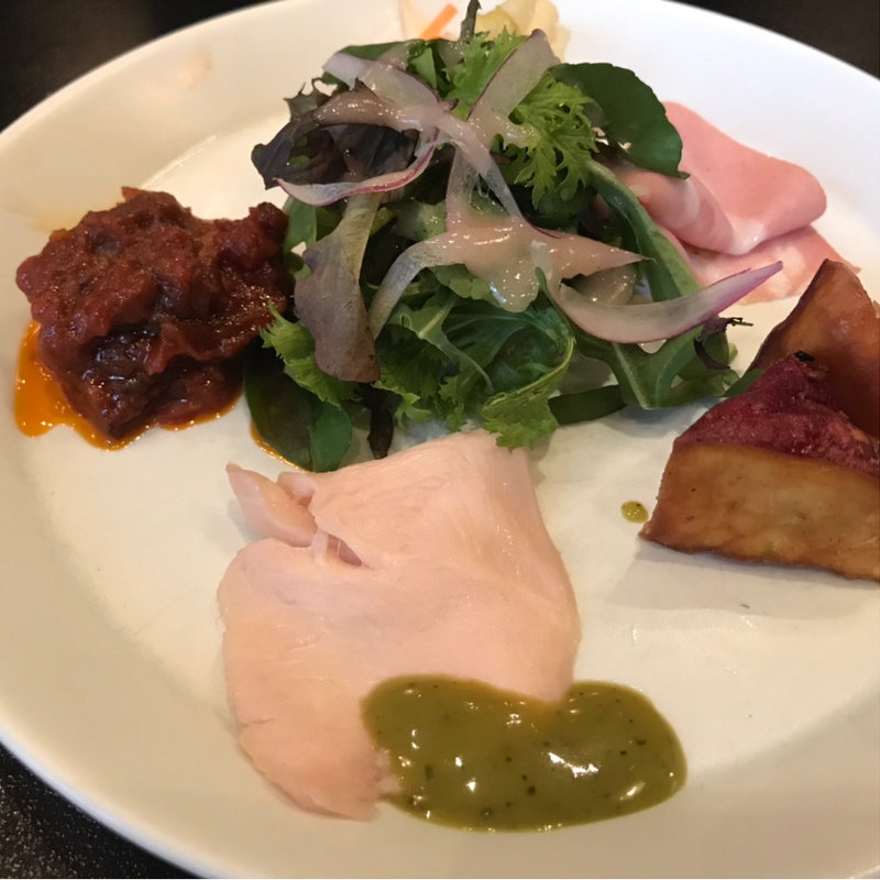 ランチコース　前菜盛り合わせ(欧風小皿料理 沢村 丸の内)