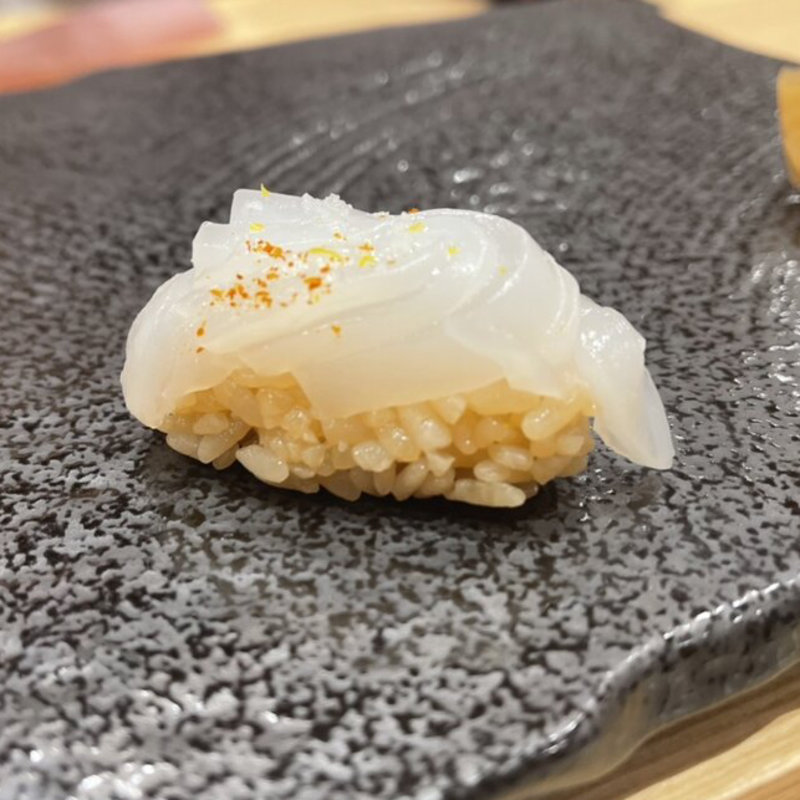 あおりいか(鮨うら山　栄離れ)