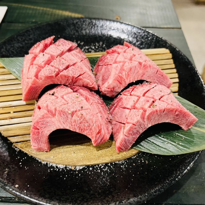 厚切り上塩タン(ふくみ屋　焼肉玉川店)