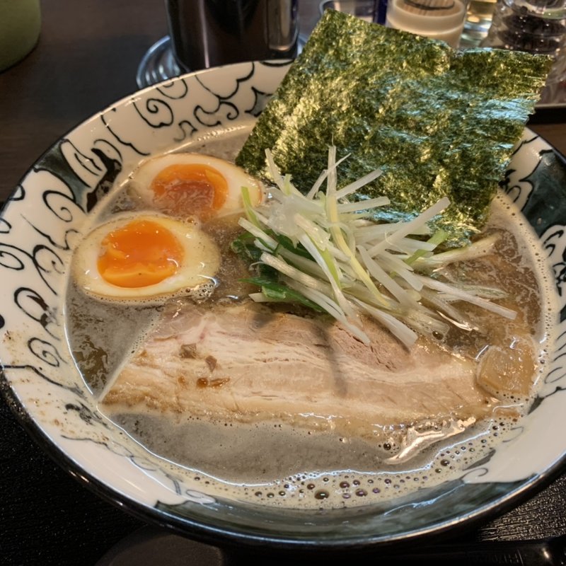 コク正油あじ玉らぁめん(らぁめん麺楽屋上尾店)