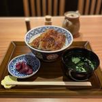 うな丼(上)(ひつまぶし 一葉)