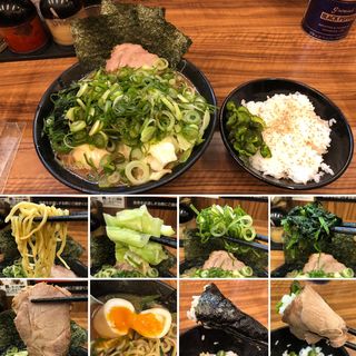 全部のせラーメン(横浜家系らーめん 二代目武道家)