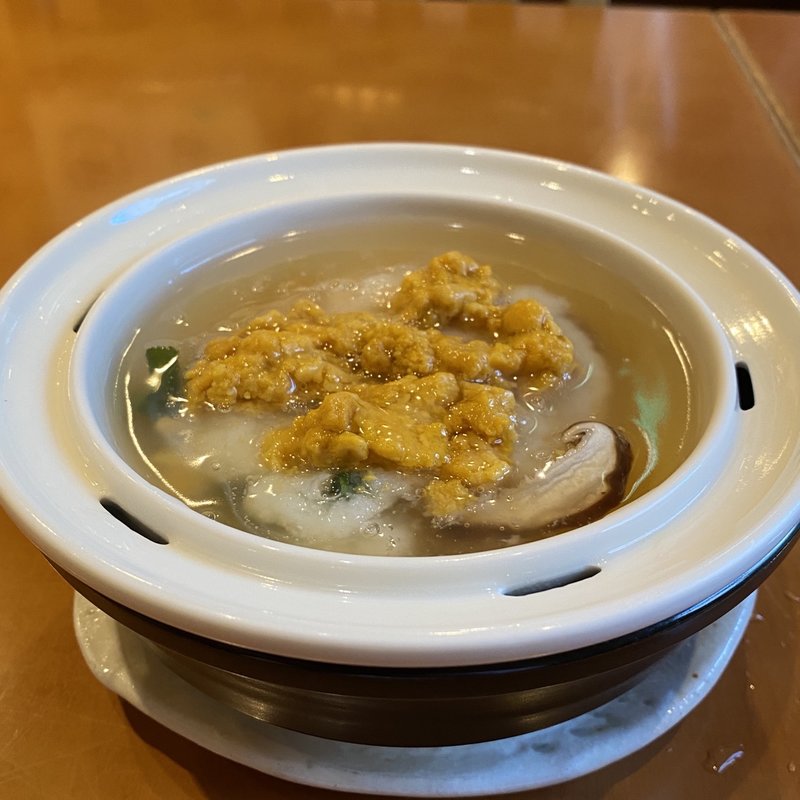 たっぷりウニ トロロ蒸し(天びん屋 本店 （てんびんや）)