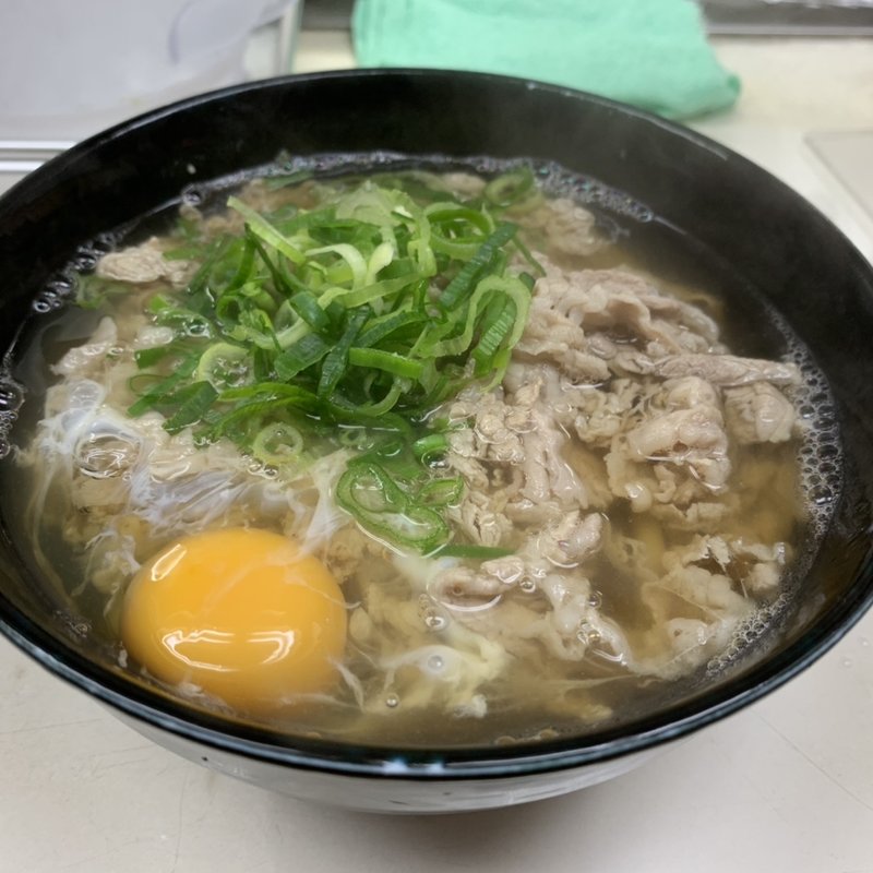 肉うどん　生玉子追加(うどん そば 天政(てんまさ))