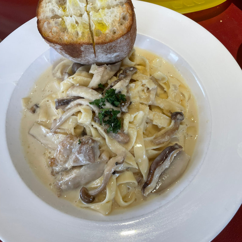 手打ちのタリアテッレ(トラットリア ステッラ )