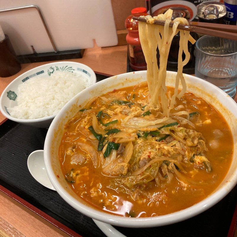 チゲ味噌ラーメン(日高屋 小田急マルシェ永山店 )
