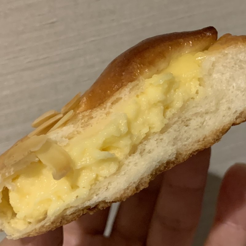 クリームパン(エス ベーカー （S Baker）)