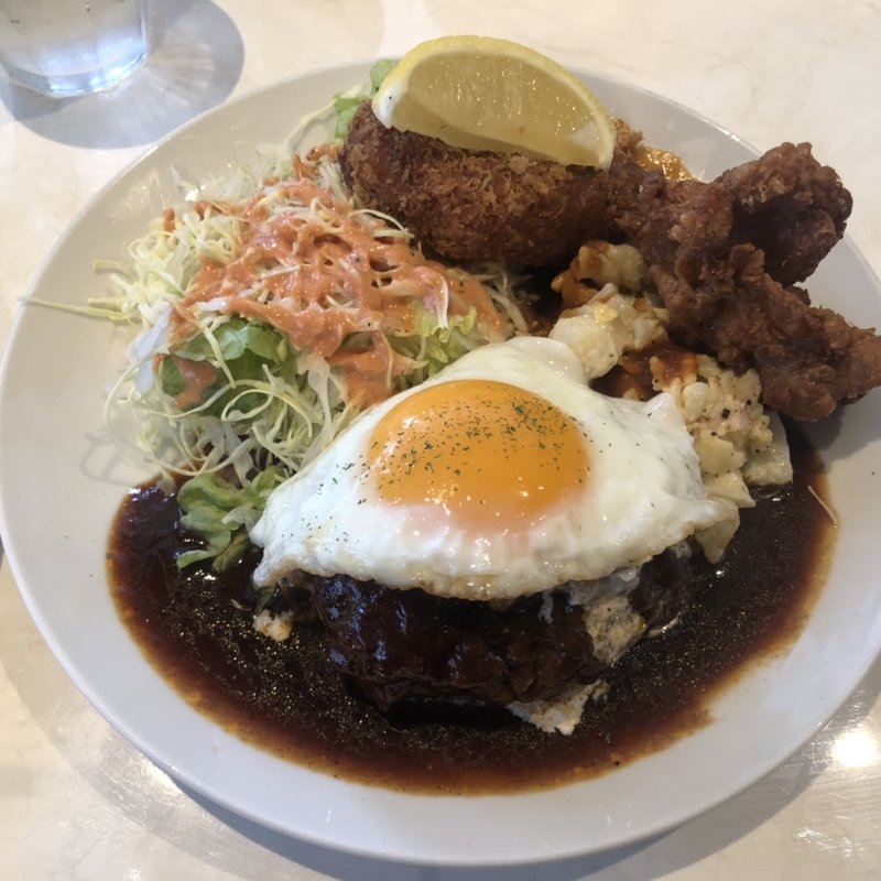 ハンバーグ　チキンキエフ　唐揚げトッピング(洋食　ジャンボ)