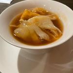 ふかひれと衣笠茸の熱々スープ(東天紅 秋田キャッスルホテル店 （トウテンコウ）)