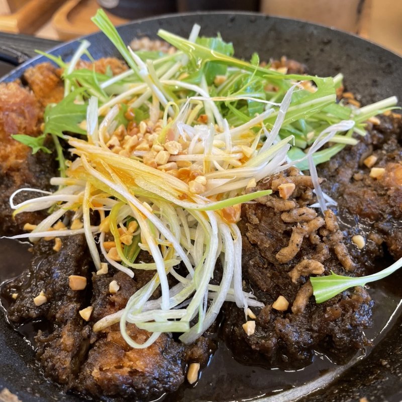 黒胡麻坦々チキンカツ(かつや 川崎戸手店)