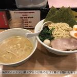 つけ麺(横浜家系ラーメン 釜利家)