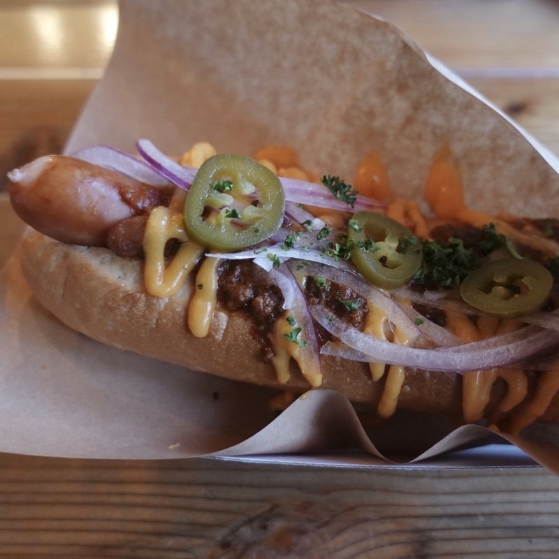 ホットドッグ スパイシーミートソース(ビア カフェ バテレ （Beer Cafe VERTERE）)