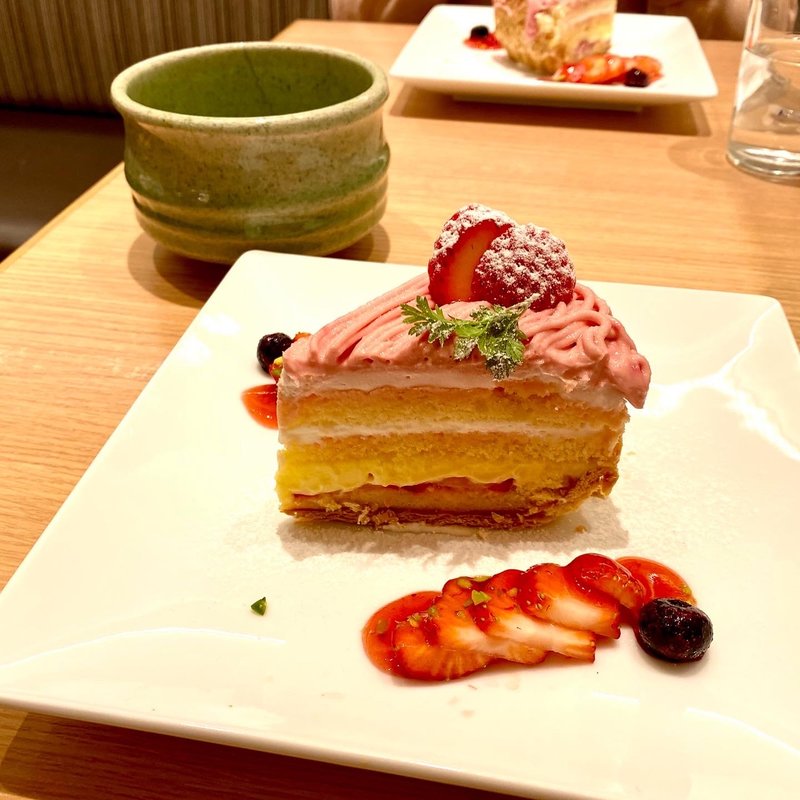 苺のショートケーキ〜モンブラン仕立て〜(かんみこより 阪急うめだ本店)