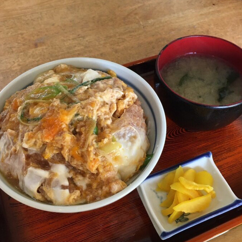 かつ丼(まえだ )