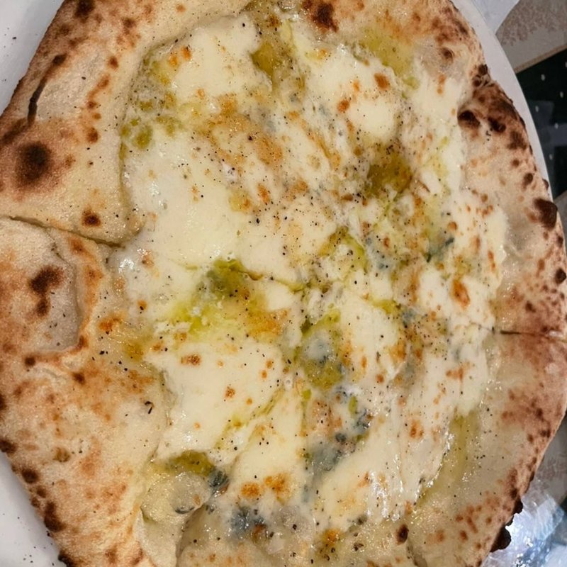 クアトロフォルマッジ(マッシモッタヴィオ)