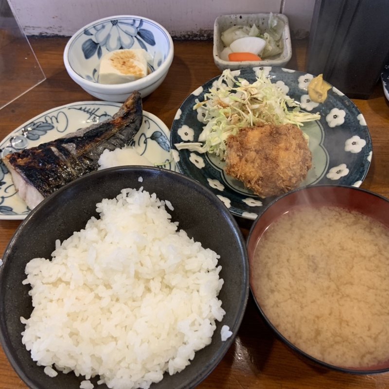 さば焼き＋メンチカツ定食(酒場 ずぼら)