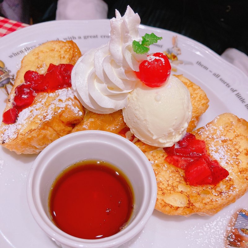 いちごフレンチトースト(ラケル グランデュオ立川店 （RAKERU）)