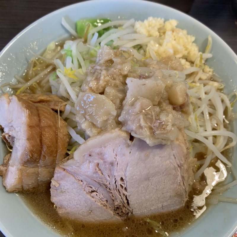 ラーメン小豚二枚(かじろうramen7 （カジロウラーメンセブン　【旧店名】ラーメン かじろう）)