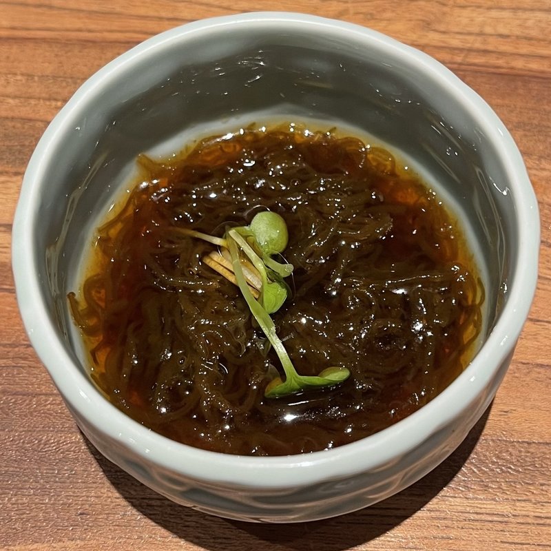 沖縄のもずく(とり央)