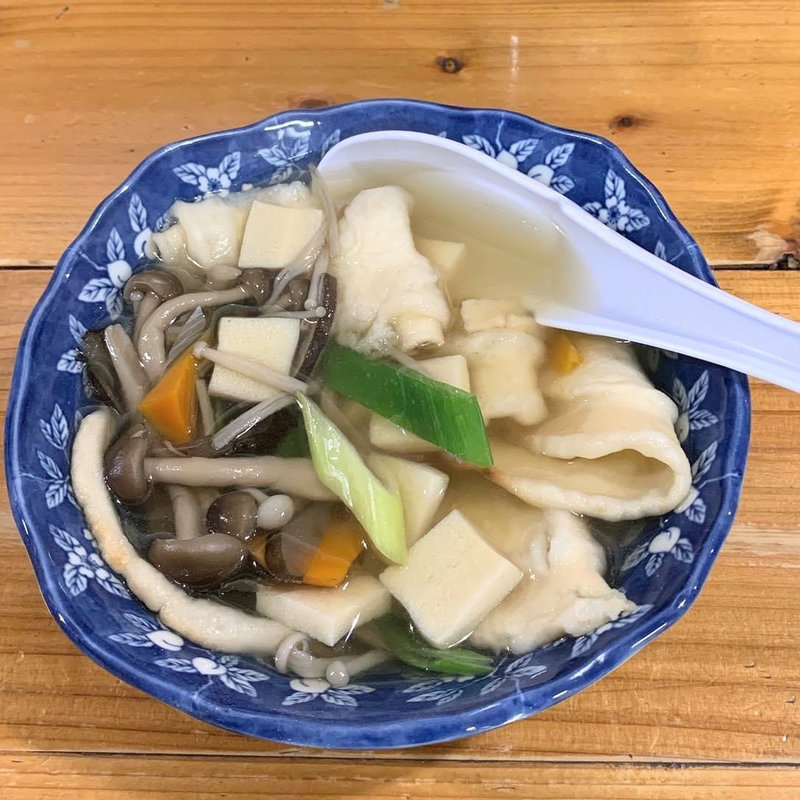 八戸せんべい汁(みなと食堂 （みなとしょくどう）)