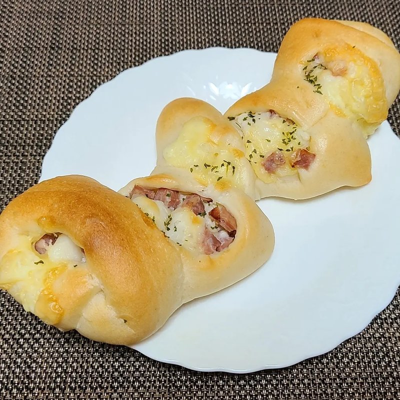 ポテサラとベーコンのエピ(コモディイイダ赤塚新町店)