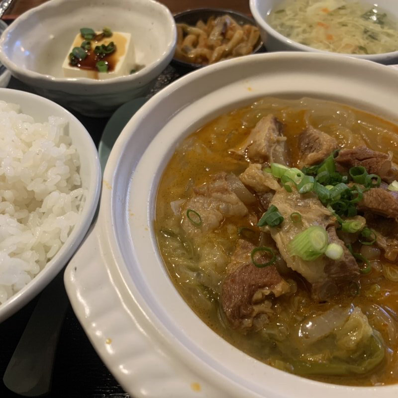 豚軟骨の柔らか煮定食(中国雲南酒膳坊 過橋米線 日暮里店)