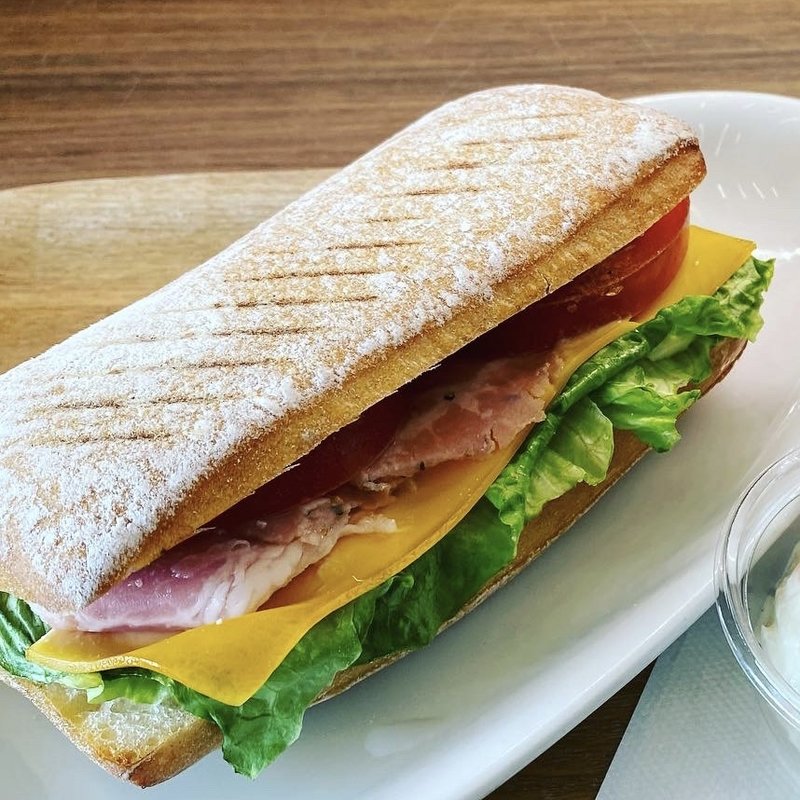 パストラミポーク(カフェチャオプレッソあべのハルカス店)