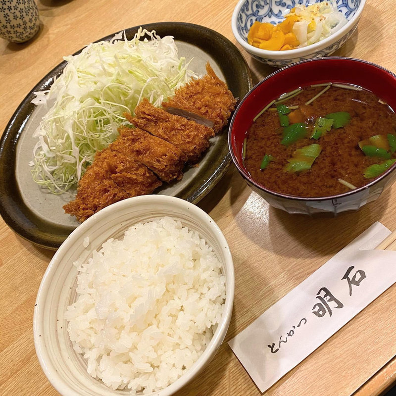 ロースカツ定食(とんかつ 明石)