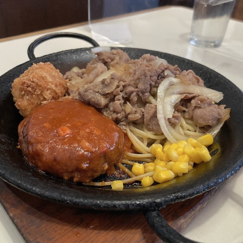 ジャンボ鉄板焼き(キッチンカロリー本店)