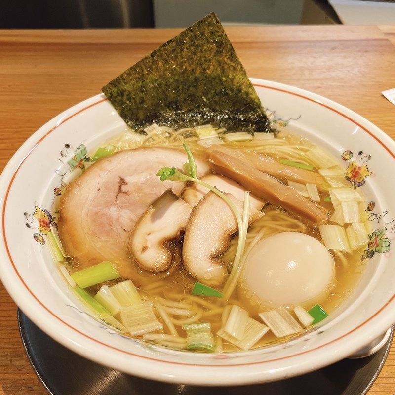 地鶏出汁の中華そば（白醤油）(中華そば一楽)