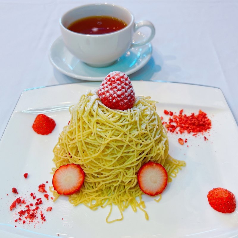 しぼりたて厳選和栗苺モンブラン(リバティー （restaurant Liberty）)