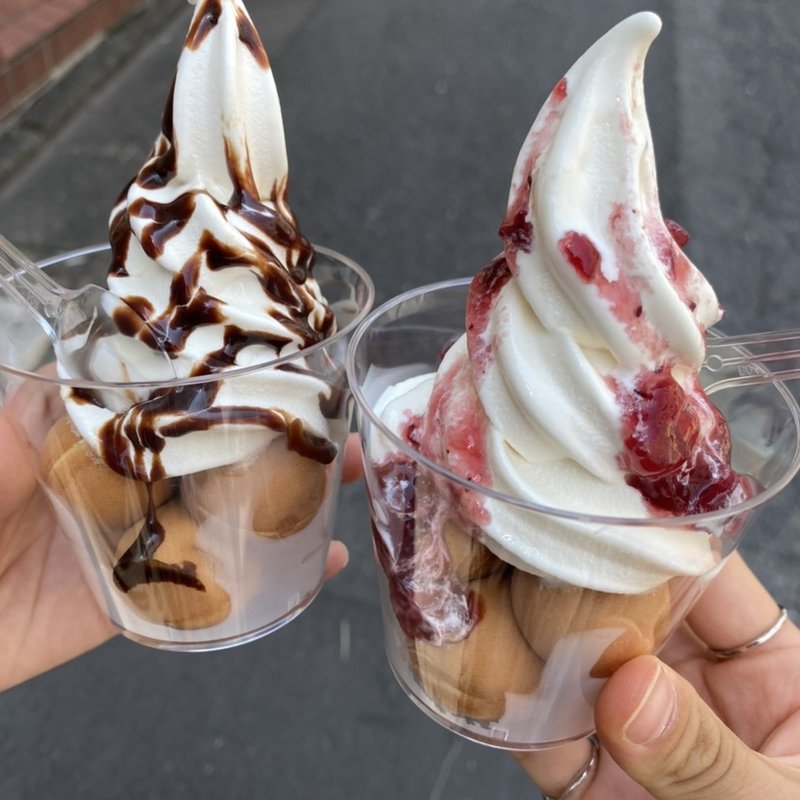 (ベビーカステラ専門店菓子工房『青いレンガ』)