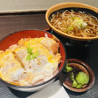 ミニカツ丼セット(蕎麦処 めとろ庵(めとろあん) メトロピア店)