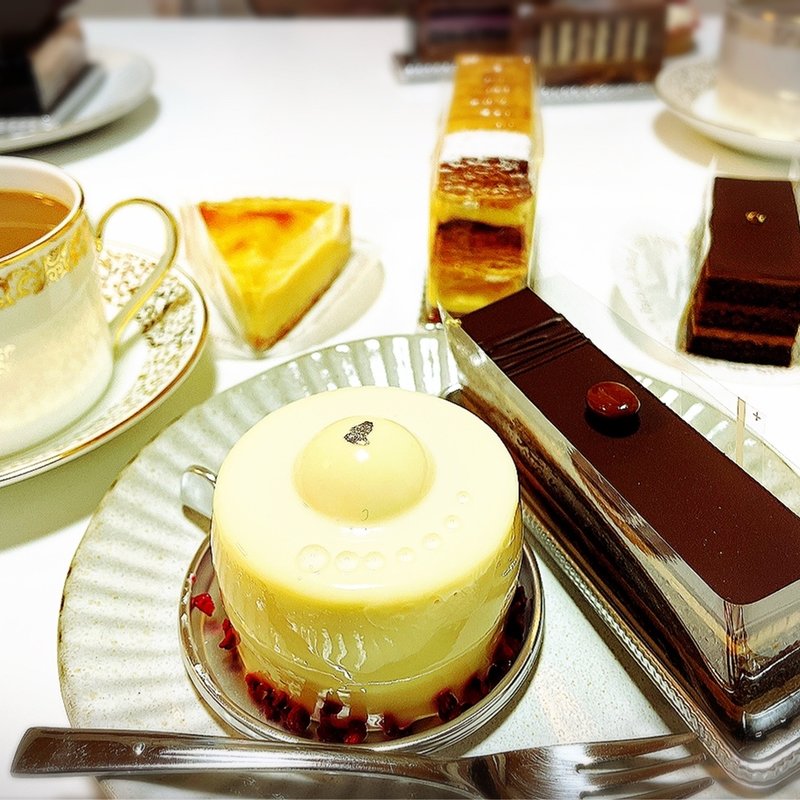 (ラヴニュー （L'AVENUE）)