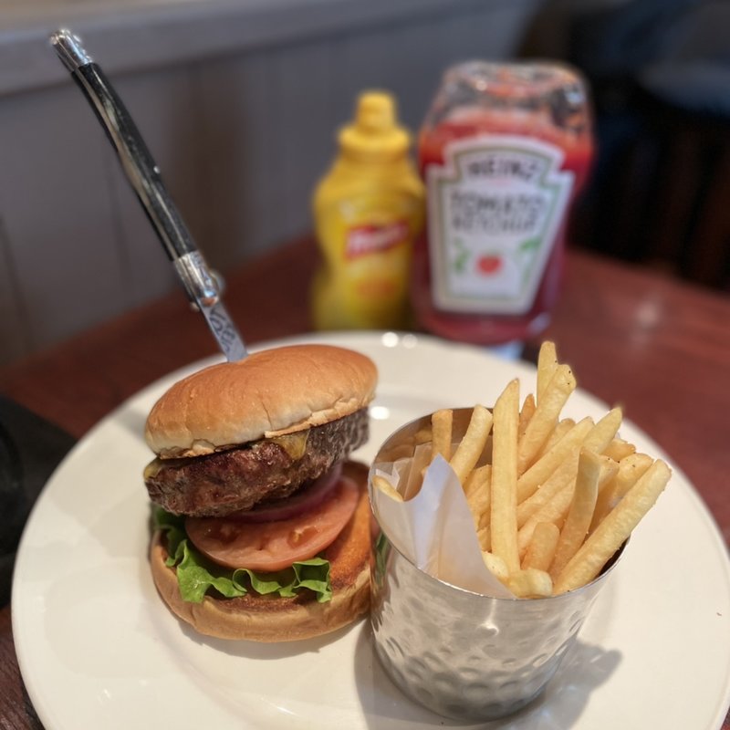 クラシックバーガー(ハードロックカフェ 横浜)