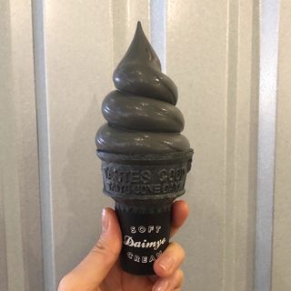 ブラックココアチョコ(MIYASHITA CAFE +softcream)