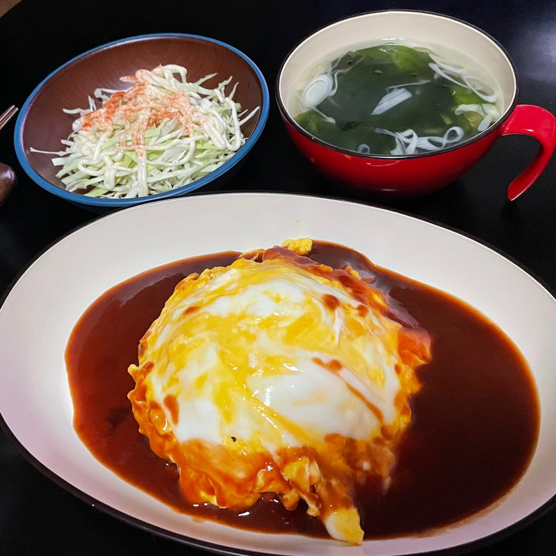 オムライス＋わかめスープ＋サラダ(自宅)