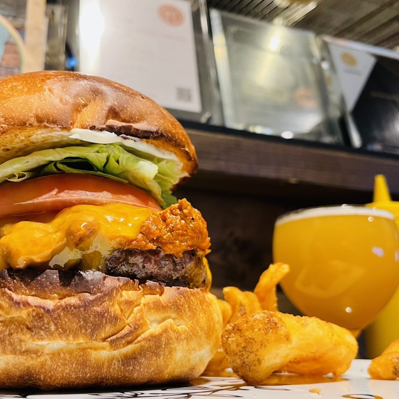 Chili Cheese Burger チリチーズバーガー(folk burgers&beers)の口コミ一覧 おいしい一皿が集まるグルメ