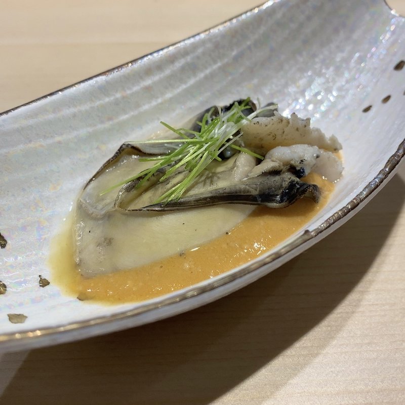 岩牡蠣(鮨 権左衛門)