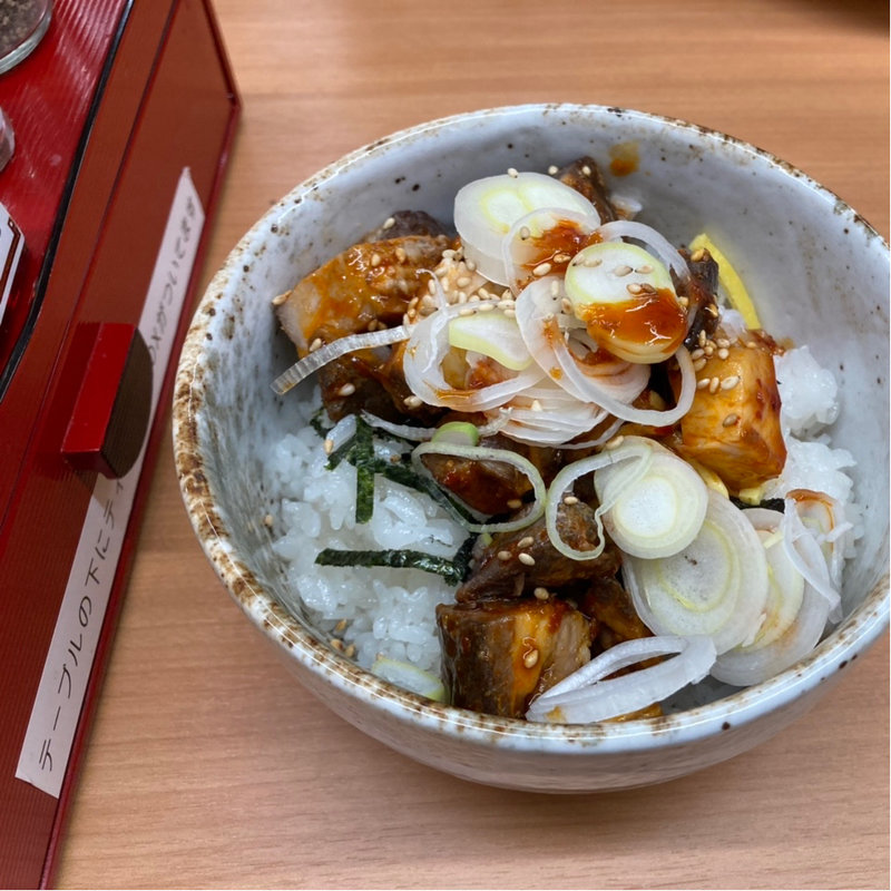 旨辛ミニチャーシュー丼(越後拉麺はなび)