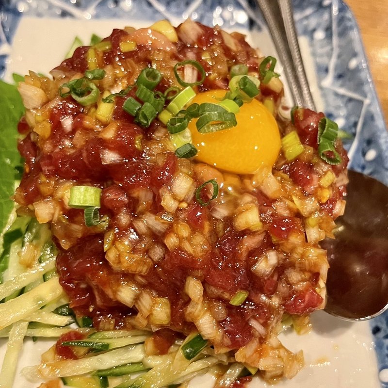 ユッケ(もつ焼処い志井 調布2-ｋａｉ)