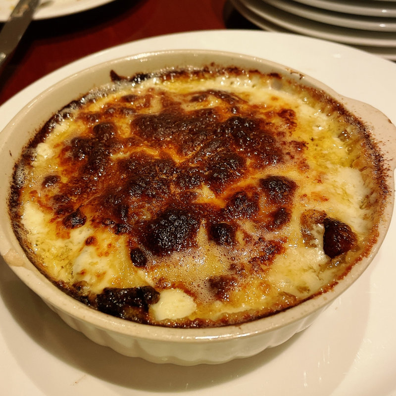 アンディーヴ・自家製ハムのグラタン(ビストロ バー ア ヴァン コダマ)