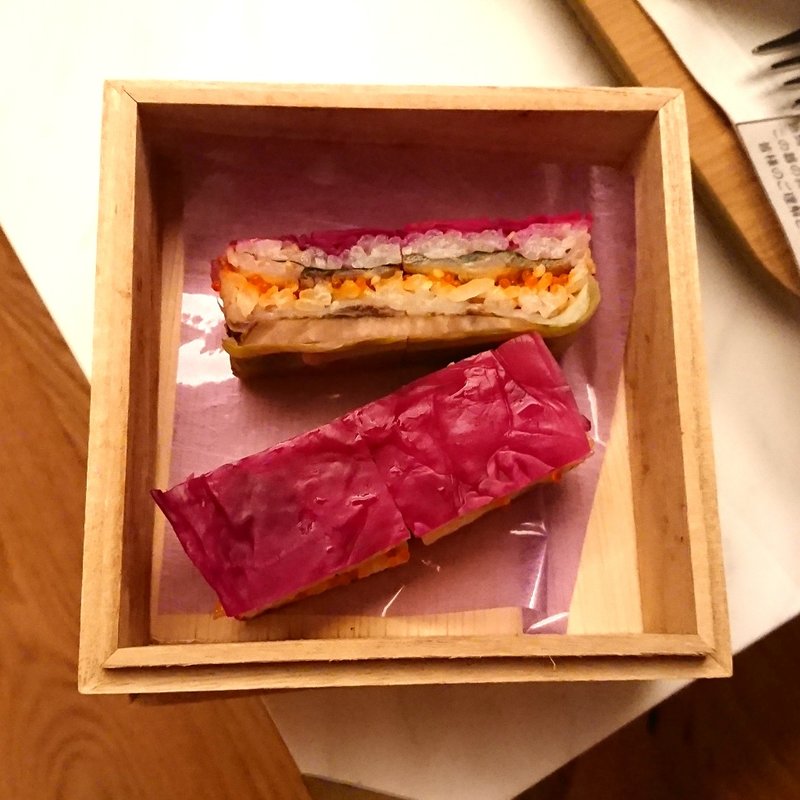 お夜食の押し寿司(三輪 湯河原)