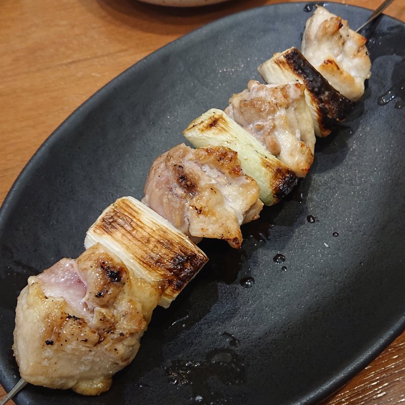 鶏もも串(ぶっちぎり酒場 鶴見店 )